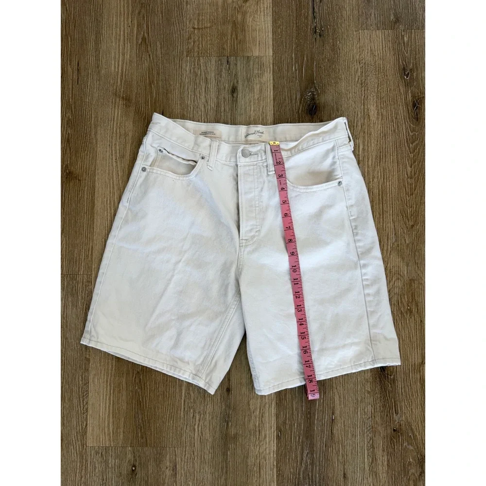 Universal Thread Bermuda Shorts Womens 8 White 90s Baggy Denim High Rise Button